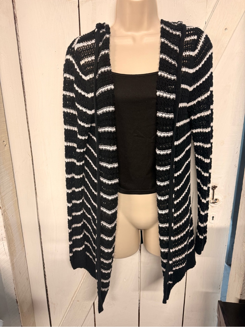 Gap Women's Black & White Striped Open Front Cardigan Sweater
